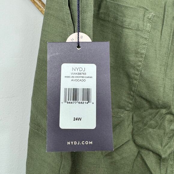 New NYDJ Wide Leg Cargo Capri Pants in Avocado (Plus) Size 24W - Picture 7 of 10